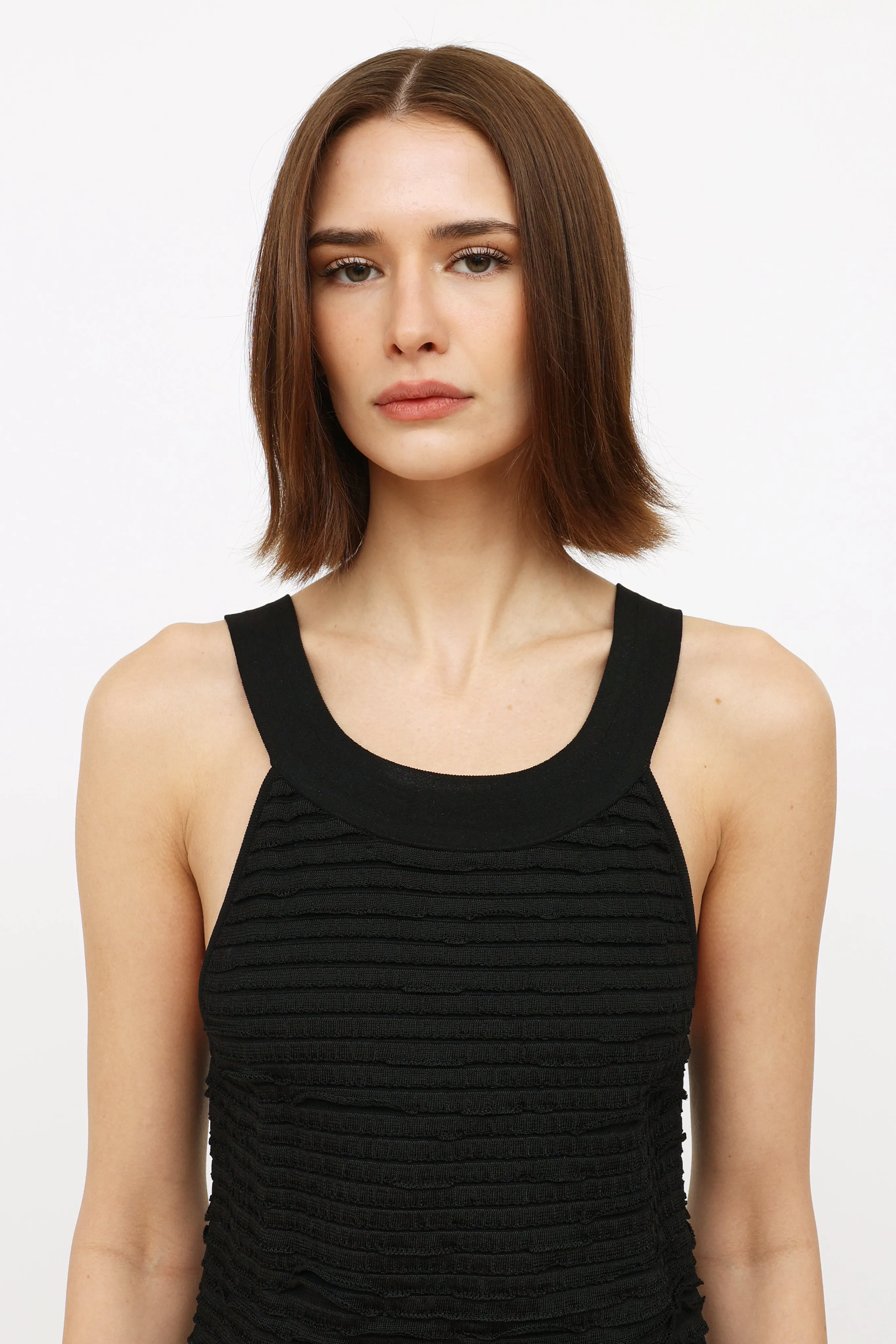 2011 Ruffle Sleeveless Dress