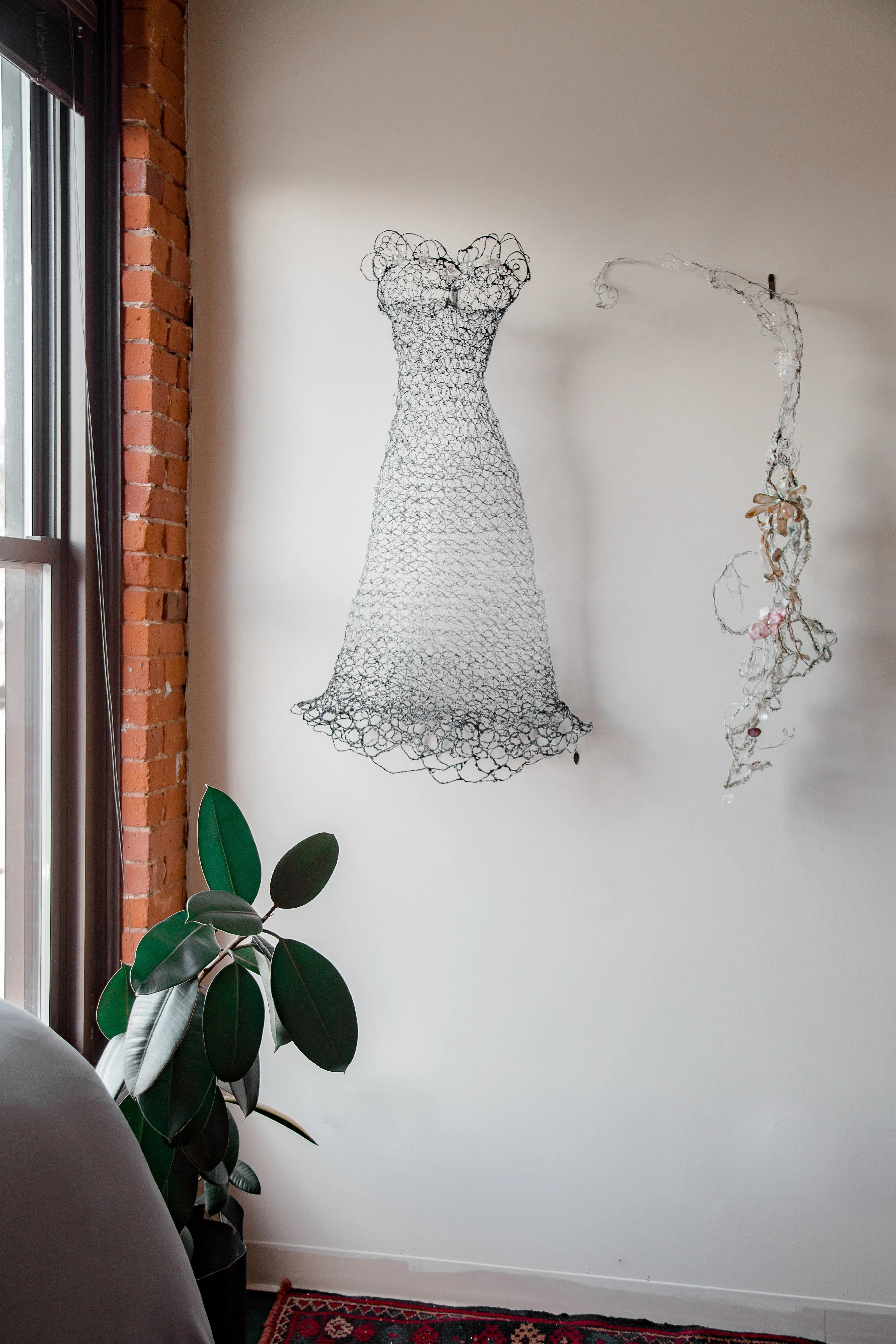 Blue Silver Sweetheart Wire Dress Sculpture ~ Vinea Crescente Dress (Growing Vine Dress)